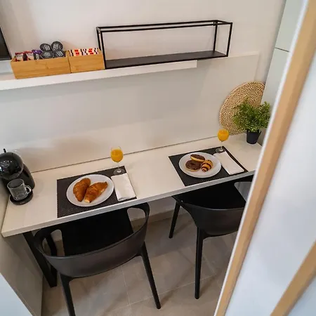 Studio & Conopeum Apartment Zadar