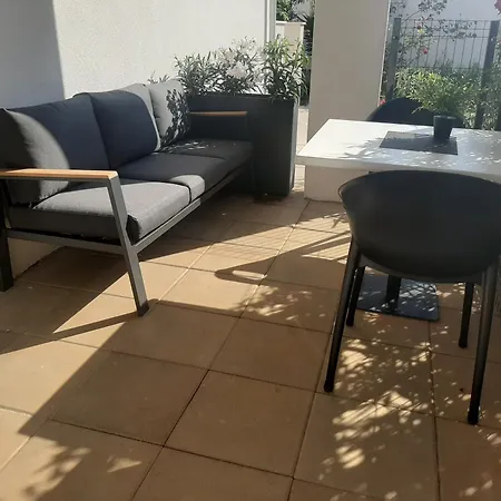 Studio & Conopeum Apartment